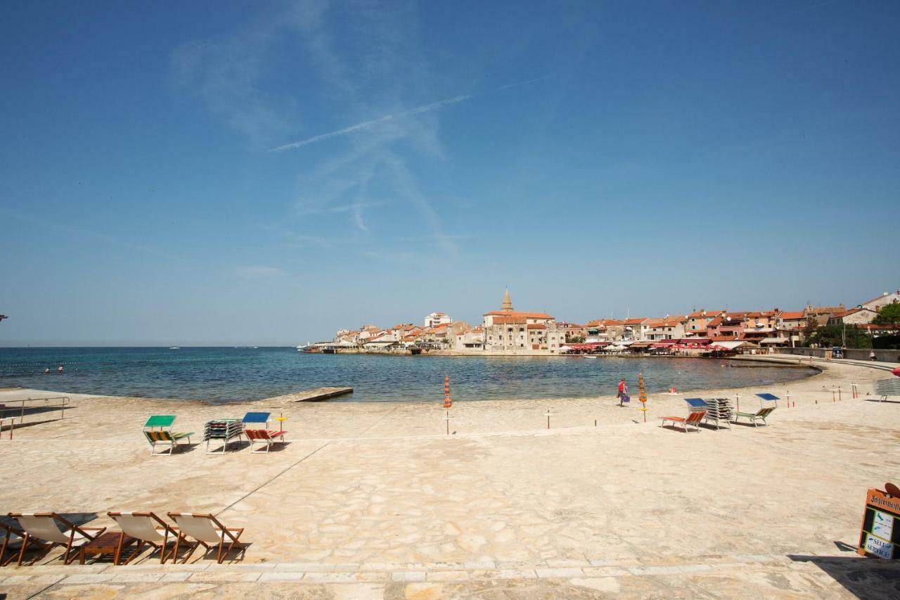 Downtown Beach Apartments Umag Zewnętrze zdjęcie