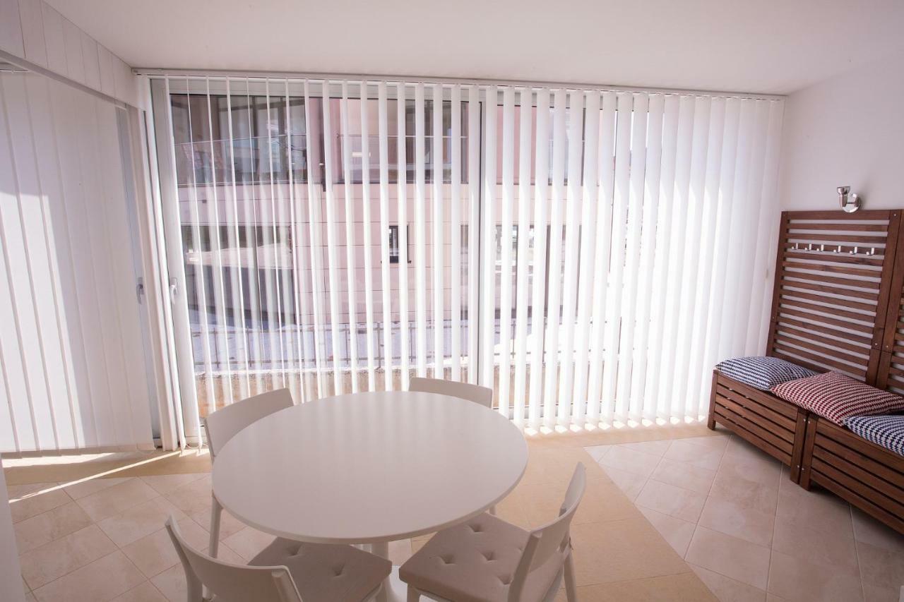 Downtown Beach Apartments Umag Zewnętrze zdjęcie