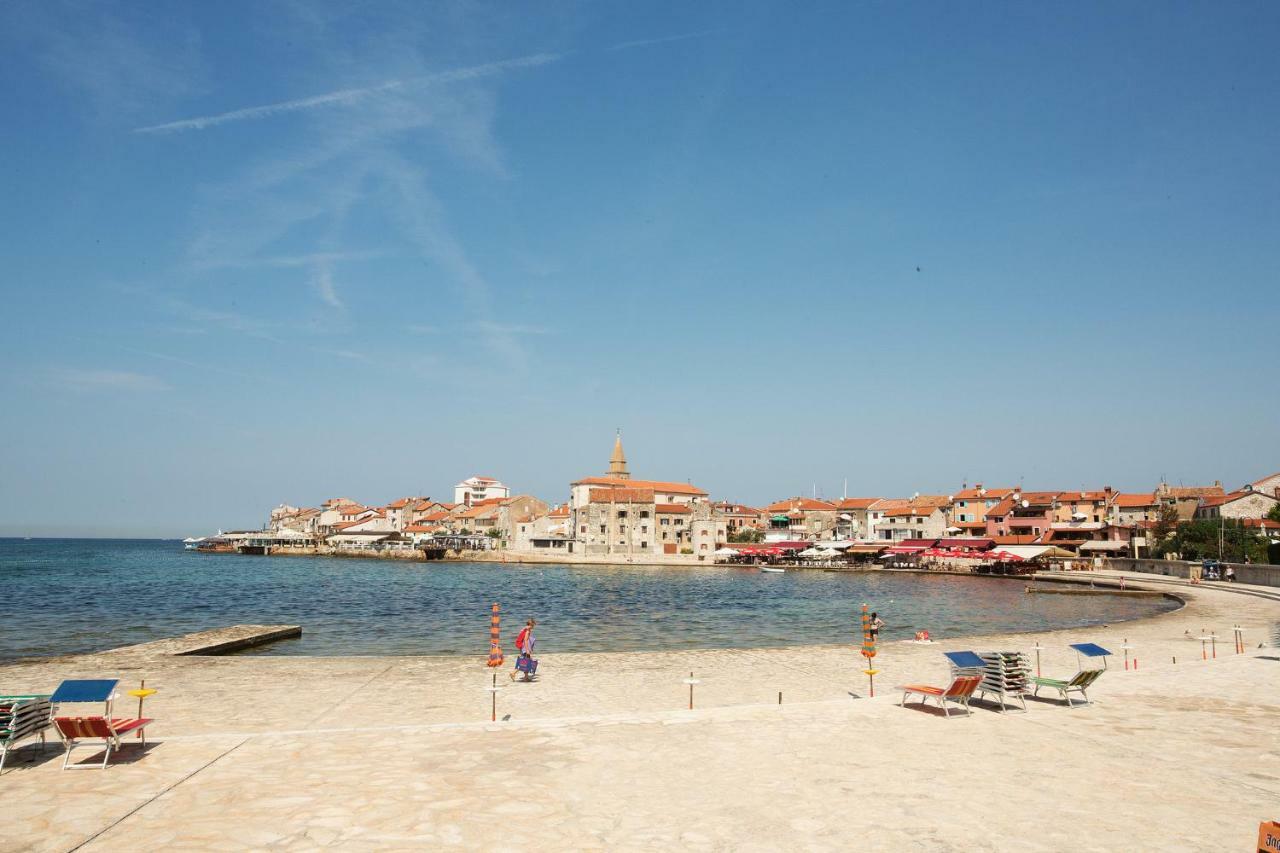 Downtown Beach Apartments Umag Zewnętrze zdjęcie